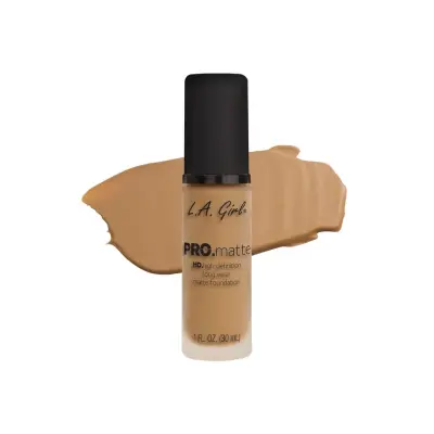 L.A. Girl PRO matte tečni puder - medium beige